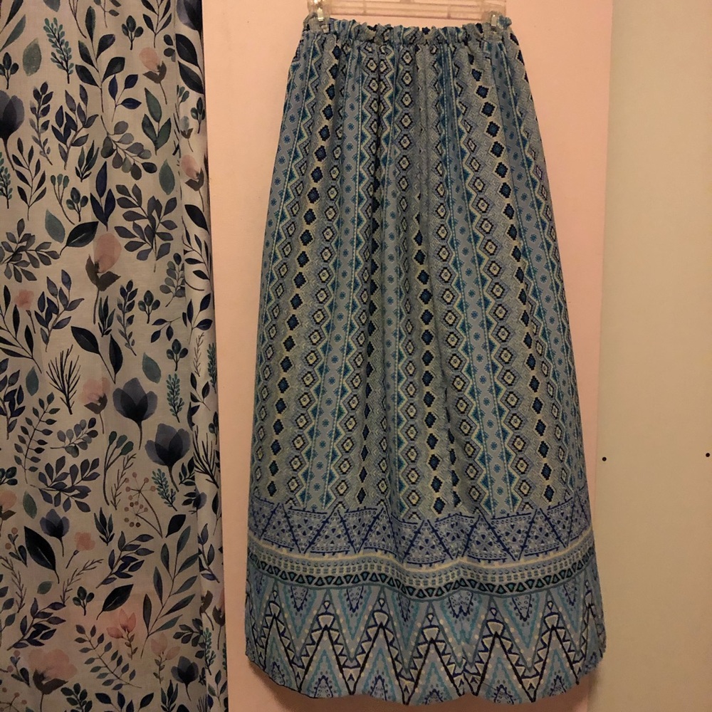 Blue patterned maxi skirt